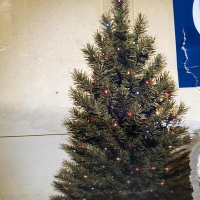 4ft Prelit Indiana Spruce Christmas Tree
