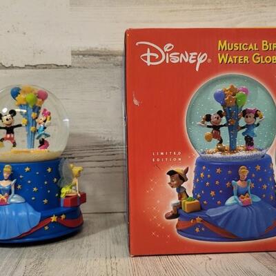 Hallmark Disney Musical Birthday Water Globe