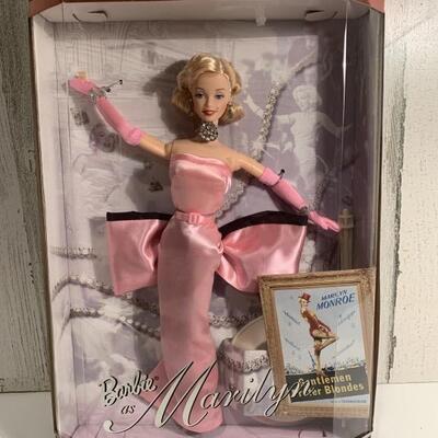 NIB 1997 Barbie as Marilyn Gentlemen Prefer Blondes
Hollywood Legends Collector Edition
