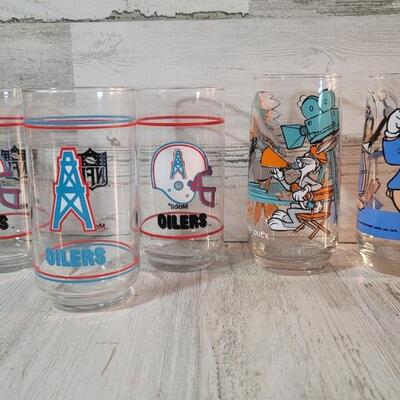 (5) Vintage Glasses: 2-Pepsi/ Warner Bros Inc,  3-Mobil/ NFL Houston Oilers