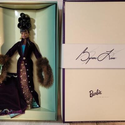 NIB Barbie Plum Royal by Byrin Lars,Limited Ed.
Third in a Series of Exclusive Barbie Dolls from "The Runway Collection"
