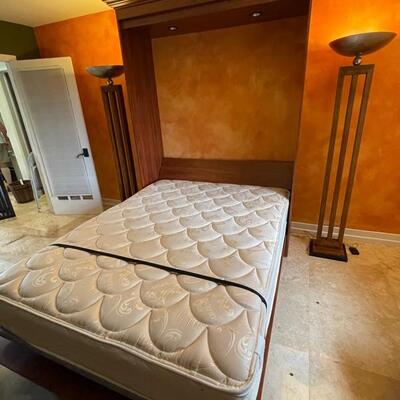 Murphy bed