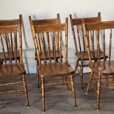 (6) Vintage Wooden Spindle Carved Dining Chairs