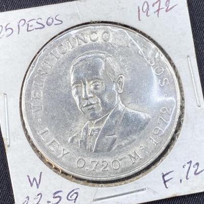 1972 .720 Silver 25 Pesos Coin