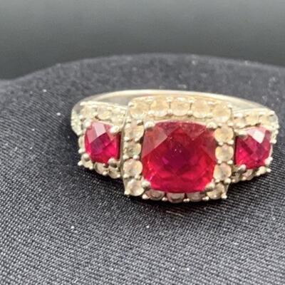 Red & White Stones Sterling Silver Ring Size 6.75
