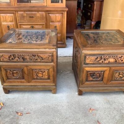 Also has a matching coffee table.  Set $1500