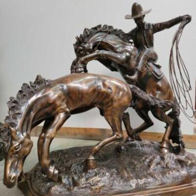 #1006 â€¢ Bronze by Frederic Remington : measures approx 40