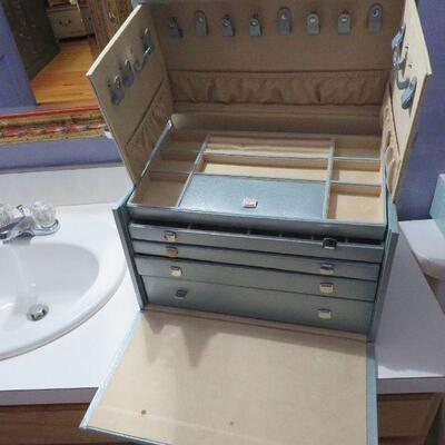 Wolf Designs large jewelry box