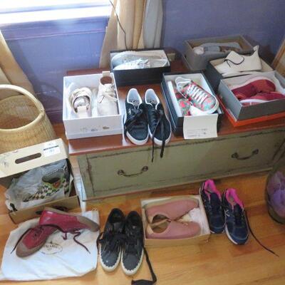 Prada, See by Chloe, Ron White, Paris in Paris, Puma, etc