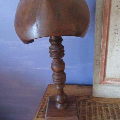 Antique English womens wooden hat mold