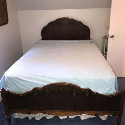 Mahogany Full sized bed