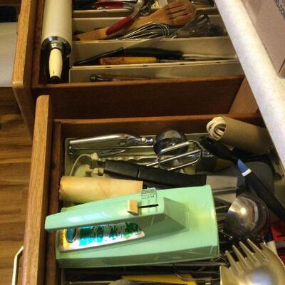 AAE078 - Kitchen Drawers Mystery Lot - What Will You Find?