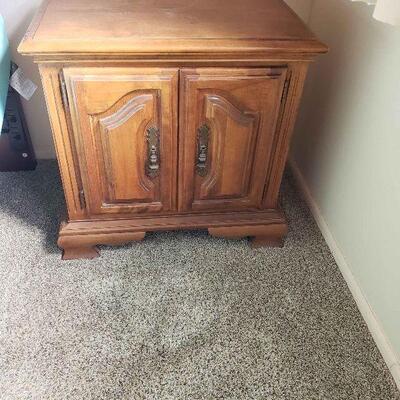 AAE057 - Wood Nightstand/Endtable 2-Door #2 of 2