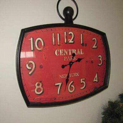 Nice wall clock - it does have a crack in the glass on lower left 