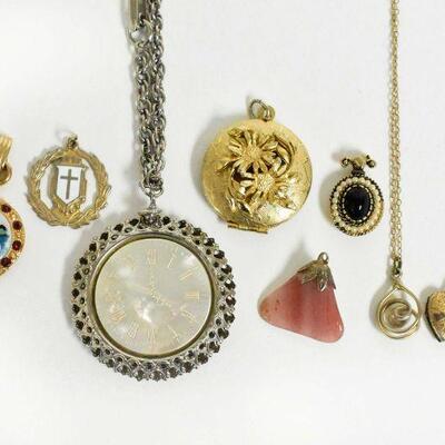 Jewelry Pendants Lockets & Necklaces