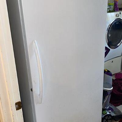 Frigidaire upright freezer 