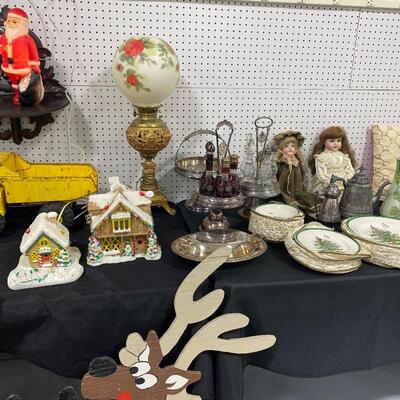 Gingerbread Houses, GWTW Lamp, Cruet Sets, Dolls, Spode Christmas China