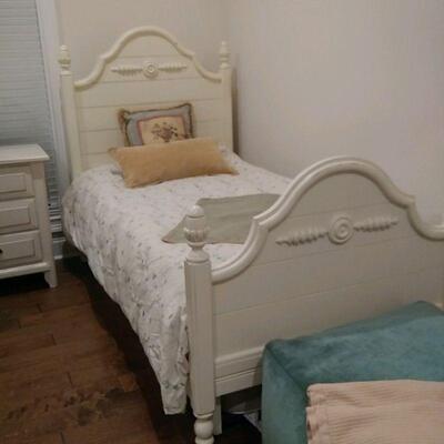 one of pair of beds this one is a trundle