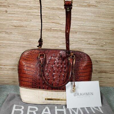 Vintage Brahmin bag with Dust covefr