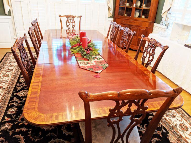Gorgoues inlay dining table with 8 chairs