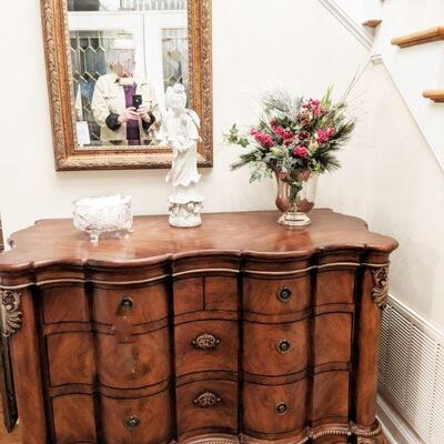 Gorgeous foyer cabinet, mirror and decor