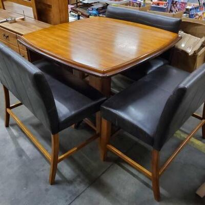 #2312 • Dining Room Table Set Table Measures Approx 47