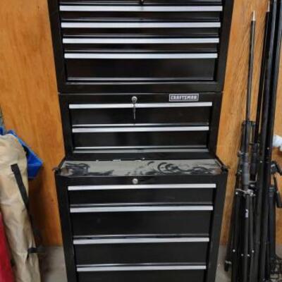#2132 • Craftsman Portable Tool Box with Keys and Tools: Measures Approx: 26.75