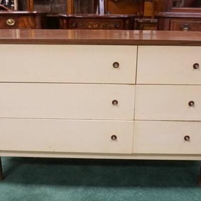 1004	STANELY MIDCENTURY MODERN 6 DRAWER CHEST, FORMICA TOP, 52 IN W, 29 1/2 IN H, 17 3/4 IN DEEP

