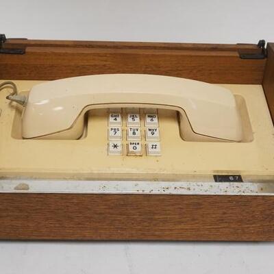 1081	MIDCENTURY MODERN TELEPHONE IN BOX
