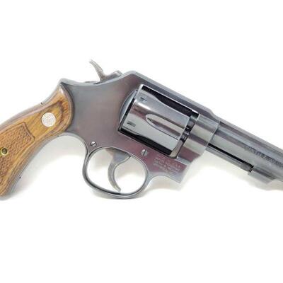 1036	

Smith & Wesson 10-14 .38 S&W Spl+p Revolver
Includes Lock Box, 6 Dummy Rounds and Speedloader Serial Number: CSK6450 Barrel...