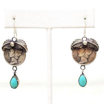 #660 • Beautiful Native American Navajo Kingman Turquoise Sterling Silver Mercury Dime Earrings
Up for sale is this tremendous Navajo...