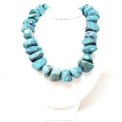 #680 • Sterling Silver Tubule Native American Navajo Turquoise Boulder Necklace- 323.4Here we have an incredible Navajo necklace having a...