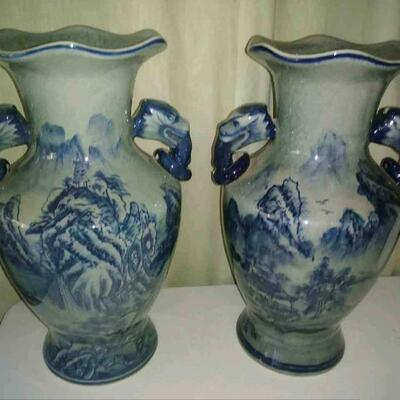 Chinese export style vases