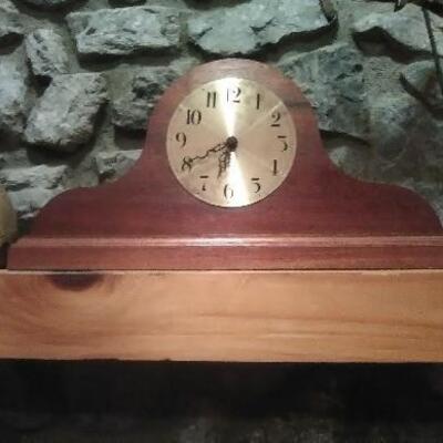 Tambour mantel clock