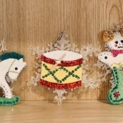 (5) Vintage Christmas Decorations