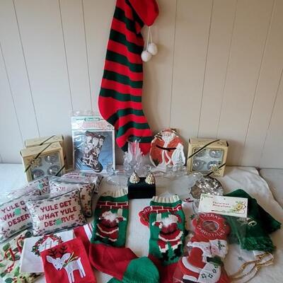 Christmas Lot: 5-Needle Point Pillows, Stockings &
More, as pictured
Some items come new in the package