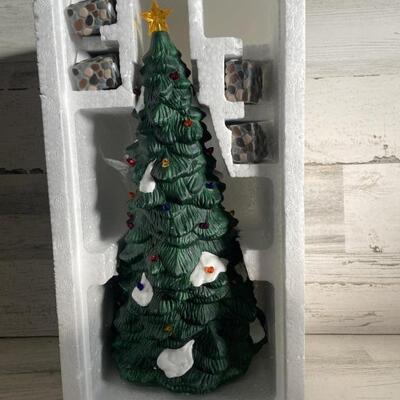 Heritage Village Collection 'Town Tree' is NIB