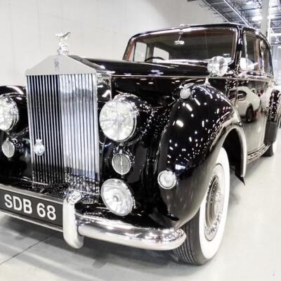 1951 Rolls Royce-Silver Dawn - 32,000 miles