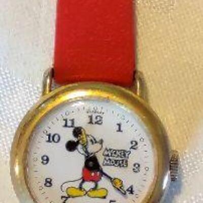 Bradley Mickey Mouse Swiss Winding Watch, Works