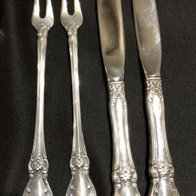 (56) Towel Silver Old Master Sterling Silverware:
Discontinued Pattern by towle Silver from 1942
Total Weight: 4lbs 15.3 ounces...