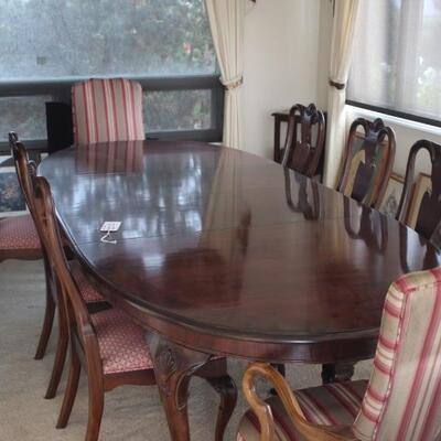 Queen Anne DINING ROOM SET