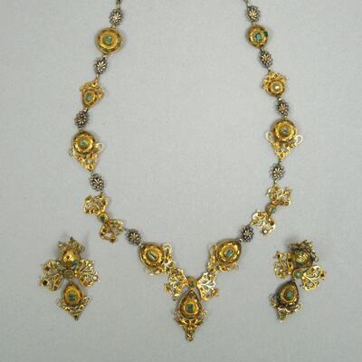 Antique Iberian peninsula gold and emerald necklace and earring suite. 