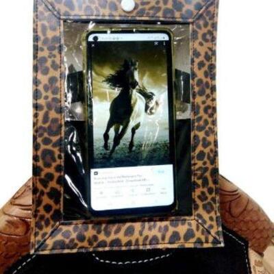 #541 â€¢ Smart Phone Cheetah Print Case for Saddle: Smart Phone Cheetah Print Case for Saddle. Slip your phone into this case which...