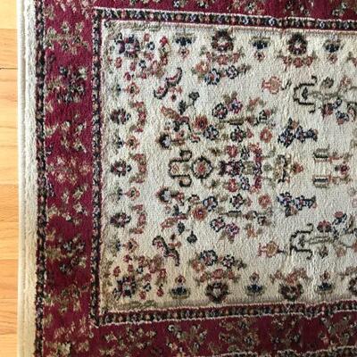 Hallway Rug
193" Length x 27" Width
*This item is rolled up and located in the living room*