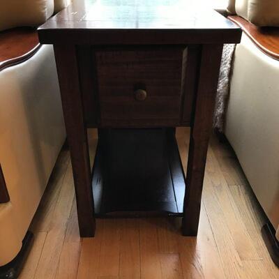 Side Table - Living room
16" Length x 26" Wide x 24.5" Height

