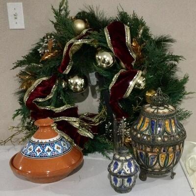 Nice pottery, Christmas wreath