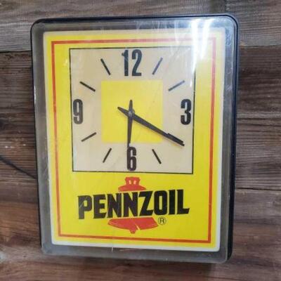 #872 â€¢ Pennzoil Wall Clock : Measures Approx: 14