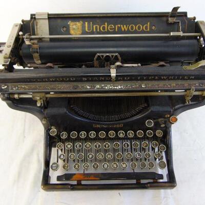 Antique Typerwriter