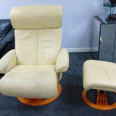 Andersonn's Swivel Recliner and ottoman