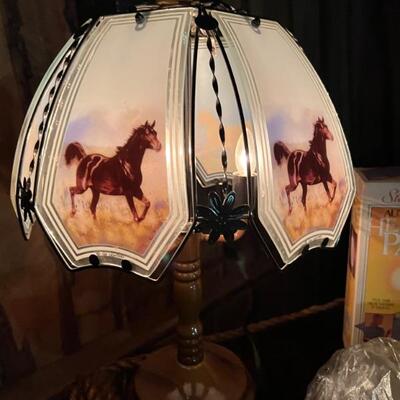 Horse touch lamp